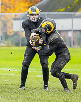 Mt-Doug-Rams-Windsor-High-School-Football