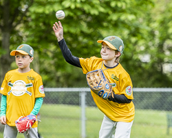 national-little-league-baseball-rookie-isn-doug-hudlin-erich-eichhorn